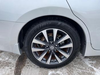 2017 nissan altima 2.5-s with 153306 miles 059ea9c254724f3d9bef07990aecdfba.jpeg