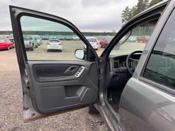 2006 mazda tribute s-4wd-4-spd-at with 238256 miles for sale near elk-river, minnesota 05b6a6ab31d14148bf47853be637b8a3.jpeg