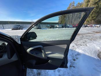 2009 toyota rav4 base-i4-4wd with 169286 miles for sale near elk-river, minnesota 05f529a6e9974686ac6e3f963221456d.jpeg