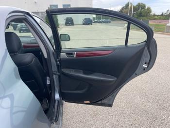 2006 lexus es-330 sedan with 245055 miles for sale near rochester, minnesota 061f85aed1b94bfd9e564acedc11999d.jpeg