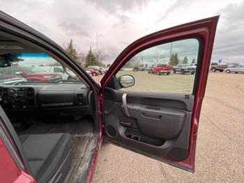 2013 chevrolet silverado-1500 lt-crew-cab-4wd with 174931 miles for sale near fridley, minnesota 06846973e8e248bfa5857a8924011ae5.jpeg