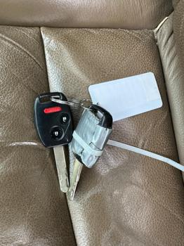 2006 honda pilot ex-4wd-w--leather with 225115 miles for sale near elk-river, minnesota 06ba4b6684d84984839f5ba08cc964ab.jpg