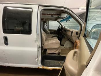 2002 chevrolet express 1500-cargo with 207977 miles for sale near elk-river, minnesota 06bfe67f8f06442dae291fd0b5098a6c.jpeg