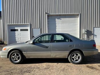 2001 toyota camry ce with 293187 miles for sale near elk-river, minnesota 06f19f06d5814f288971dffd119c4aed.jpg