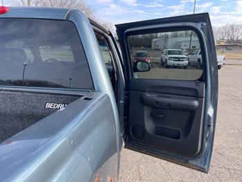 2010 chevrolet silverado-1500 lt1-crew-cab-4wd with 211196 miles for sale near annandale, minnesota 0891728591454652a076e9cf2e716afa.jpeg