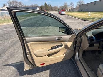 2005 honda accord dx-sedan-at with 201856 miles for sale near elk-river, minnesota 08ae04abc145422fb9f89c11aff971f6.jpeg