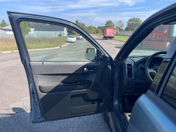 2011 ford escape limited-fwd with 160892 miles for sale near elk-river, minnesota 09416c4da440479aa4ad555e4374e27b.jpeg
