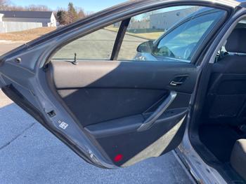 2007 pontiac g6 se with 208667 miles for sale near elk-river, minnesota 09ec4be1bdcf46d9a4ed030c0cc012a2.jpg