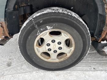 2004 chevrolet suburban 1500-4wd with 177654 miles for sale near fridley, minnesota 0a5efbd2bbbc4d6382d1d2ba3031d411.jpeg