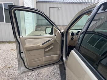 2007 ford explorer xlt-4.0l-4wd with 156929 miles for sale near elk-river, minnesota 0a8a50130a1a494c9c6ec34b51cf25dc.jpeg