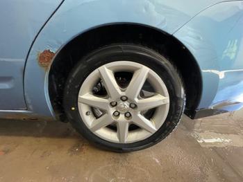 2007 toyota prius 4-door-liftback with 323867 miles for sale near elk-river, minnesota 0b9cabbd48254a5c8dd6a20b9be8bb57.jpeg