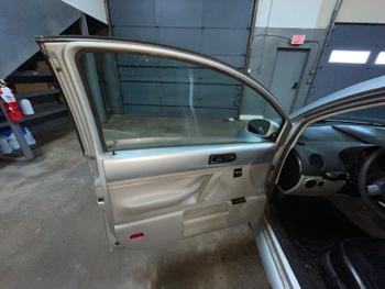 2003 volkswagen new-beetle gls-2.0l with 148944 miles for sale near elk-river, minnesota 0be4f9f292a04eed93930d9776d1d0c1.jpeg