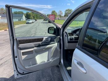 2010 dodge grand-caravan sxt with 196496 miles for sale near elk-river, minnesota 0d5e7315ef6e469a8844dbe8ae6f1e91.jpeg