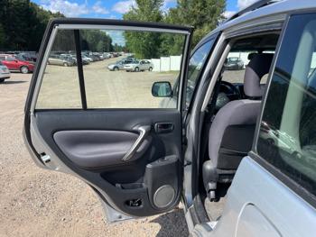 2005 toyota rav4 4wd with 148257 miles for sale near elk-river, minnesota 0d8af2a2c5ca4106a072a1ffe4be2b85.jpeg