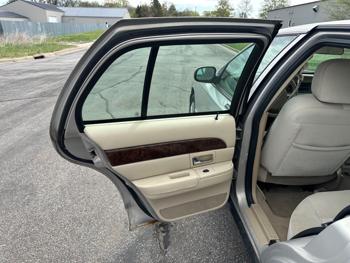 2007 mercury grand-marquis gs for sale near elk-river, minnesota 0db8bbff627a43ef8bbcfbd08c97bf1a.jpeg
