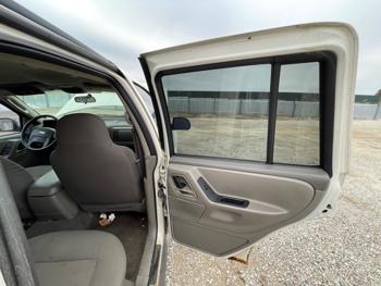 2004 jeep grand-cherokee laredo-4wd with 187673 miles for sale near elk-river, minnesota 0e72e8fb5b604e73914e438625ea0d72.jpeg