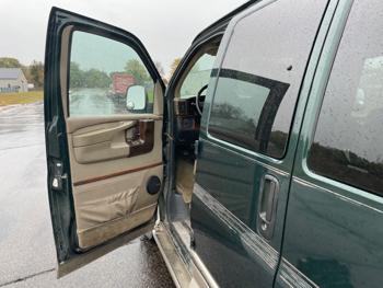 2004 gmc savana g1500-cargo with 193369 miles for sale near elk-river, minnesota 0f99befa39944a61940950db3c3bf503.jpeg