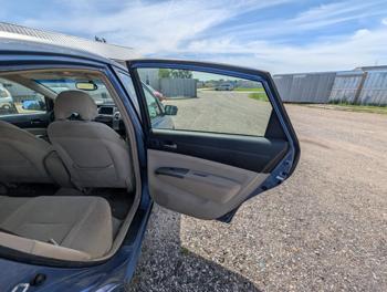 2005 toyota prius 4-door-liftback with 236528 miles for sale near elk-river, minnesota 0fdc42b4d5e44cffa833e7c3ad0f7a7e.jpg