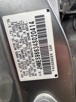 2004 honda civic-hybrid sedan-with-cvt with 159493 miles for sale near elk-river, minnesota 0fee1f81c50c4ac5ab079690e8709859.jpeg