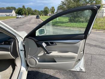 2009 acura tl 5-speed-at-with-tech-package with 143967 miles for sale near elk-river, minnesota 0ffb85c20b684a0994eb8fd90b1a3106.jpeg