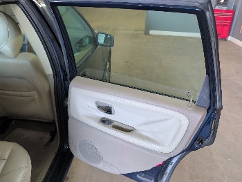 1999 volvo s70 base with 207747 miles for sale near elk-river, minnesota 105435_30_pass_rear_door_panel.jpg