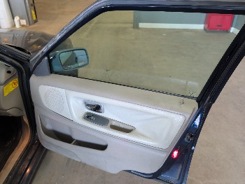 1999 volvo s70 base with 207747 miles for sale near elk-river, minnesota 105435_32_passenger_door_panel.jpg