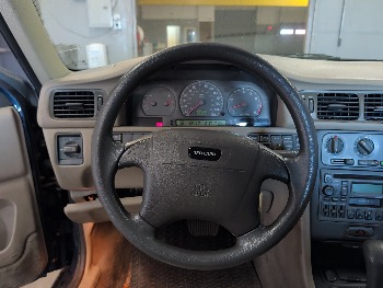 1999 volvo s70 base with 207747 miles for sale near elk-river, minnesota 105435_33_dash_from_driver.jpg