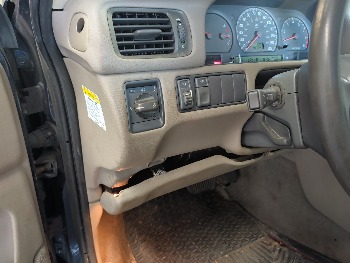 1999 volvo s70 base with 207747 miles for sale near elk-river, minnesota 105435_37_left_of_steering_wheel.jpg