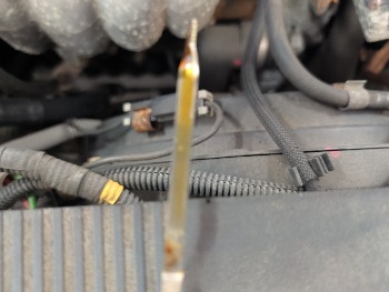 1999 volvo s70 base with 207747 miles for sale near elk-river, minnesota 105435_50_oil_dipstick.jpg