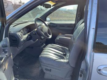 2000 chrysler town-and-country limited with 184467 miles for sale near elk-river, minnesota 1057a509562c4d73a8020ab2a694327f.jpg