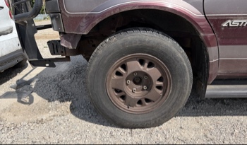 1995 chevrolet astro awd with 129060 miles for sale near elk-river, minnesota 106031_12_drv_front_wheel.jpg