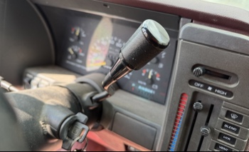 1995 chevrolet astro awd with 129060 miles for sale near elk-river, minnesota 106031_41_shifter.jpg