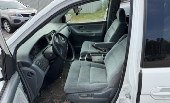 2000 honda odyssey ex with 217087 miles for sale near elk-river, minnesota 106108_22_driver_seat.jpg