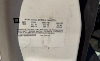 2006 pontiac grand-prix base with 237218 miles for sale near elk-river, minnesota 106150_47_door_vin_sticker.jpg