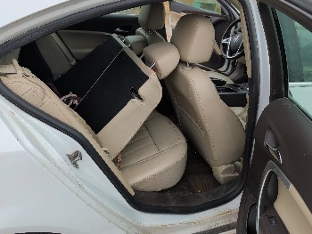 2012 buick regal premium-1 with 301345 miles for sale near elk-river, minnesota 106168_28_pass_rear_seat.jpg