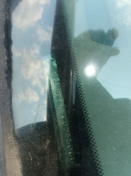 1998 toyota camry ce with 167444 miles for sale near elk-river, minnesota 106270_48_windshield_vin_plate.jpg