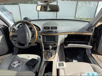 2008 mercedes-benz e-class e350-luxury for sale near elk-river, minnesota 106283_34_whole_dash.jpg