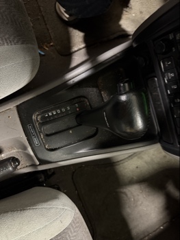 2002 subaru forester s with 147178 miles for sale near elk-river, minnesota 106294_41_shifter.jpg