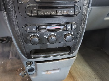 2007 dodge grand-caravan se with 257664 miles for sale near elk-river, minnesota 106297_40_climate_control.jpg