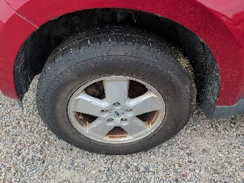 2011 ford escape xlt-fwd with 245967 miles for sale near elk-river, minnesota 106304_12_drv_front_wheel.jpg