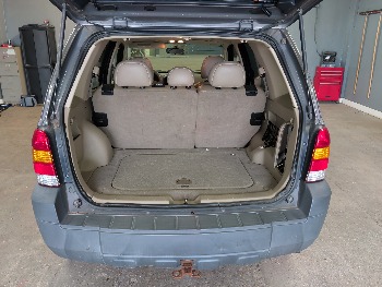 2005 ford escape xlt-4wd with 137067 miles for sale near elk-river, minnesota 106306_26_trunk.jpg