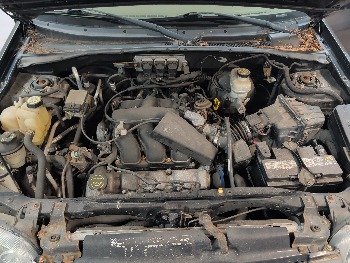 2005 ford escape xlt-4wd with 137067 miles for sale near elk-river, minnesota 106306_49_engine_bay.jpg