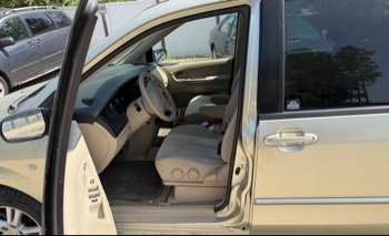 2004 mazda mpv lx with 94040 miles for sale near elk-river, minnesota 106309_22_driver_seat.jpg