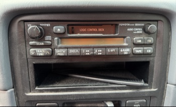 1999 toyota camry ce with 87445 miles for sale near elk-river, minnesota 106311_39_radio_closeup.jpg