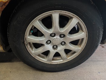 2008 kia amanti with 189860 miles for sale near elk-river, minnesota 106314_13_rear_drv_wheel.jpg