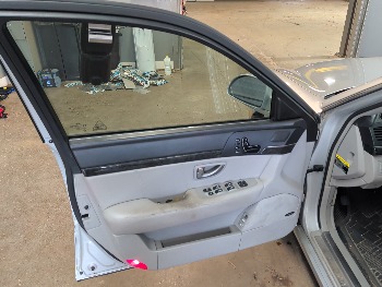 2008 kia amanti with 189860 miles for sale near elk-river, minnesota 106314_23_driver_door_panel.jpg
