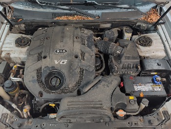 2008 kia amanti with 189860 miles for sale near elk-river, minnesota 106314_49_engine_bay.jpg