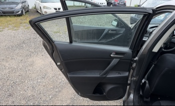 2012 mazda mazda3 i-touring-4-door with 105844 miles for sale near elk-river, minnesota 106316_25_drv_rear_door_panel.jpg