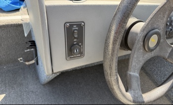 1995 starcraft- tourneyfish- - for sale near elk-river, minnesota 106317_37_left_of_steering_wheel.jpg