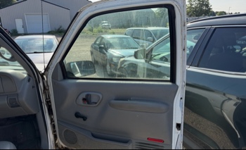 1998 chevrolet c-k-1500 reg.-cab-w-t-6.5-ft.-bed-4wd with 168025 miles for sale near elk-river, minnesota 106318_32_passenger_door_panel.jpg